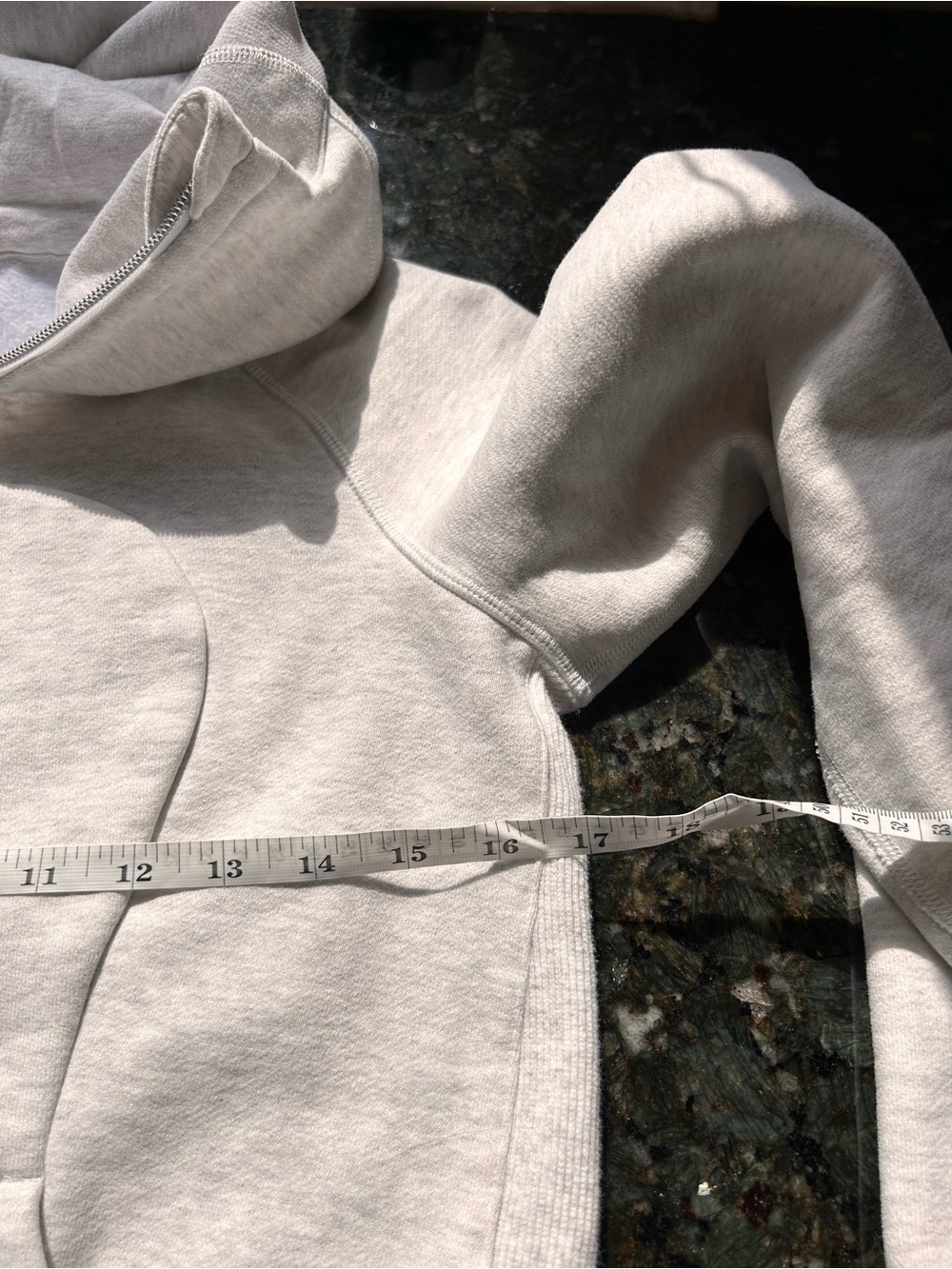 Lululemon Light Grey Scuba Hoodie in Light Heathered Grey. SZ 6. Full zip. EUC - Picture 7 of 9